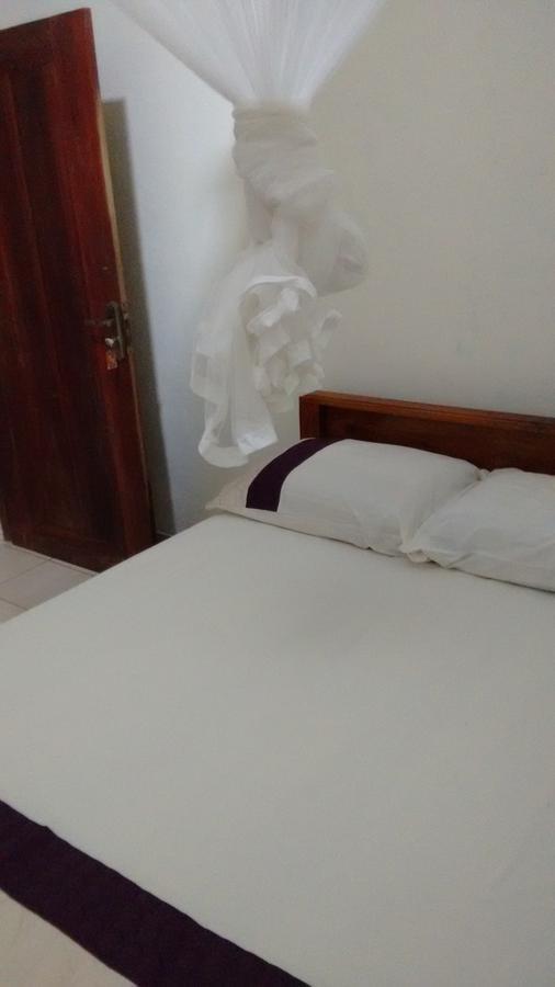 Gem Villa Уелигама Екстериор снимка